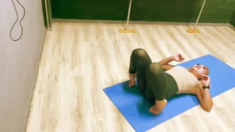 1 Min Yoga & Gymnastics with Tina #7