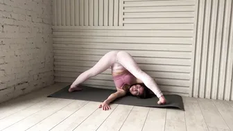 At Home Yoga | Contortion and Flexibility Routine #6