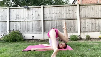 Contortion and Gymnastics Training, Yoga, flexibility, Gymnastics Skills, Stretches #10