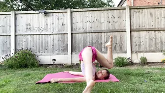 Contortion and Gymnastics Training, Yoga, flexibility, Gymnastics Skills, Stretches #8