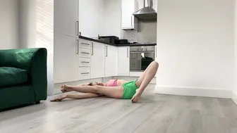 Indoor Yoga At home - hip stretches for opening splits #8