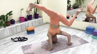 Yoga poses training. Gymnastics and contortion. Flexibility Training for Splits #4