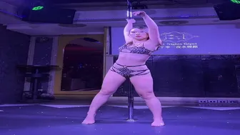 Bikini Pole Dance Performance In Taipei Nightclub #1