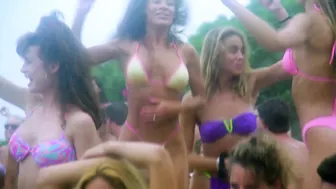 Beach Babes From Beyond (1993) - Bikini Beach Party #3