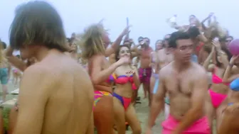 Beach Babes From Beyond (1993) - Bikini Beach Party #5