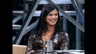 Eva Andressa In Bikini On Brazilian Show (2011)