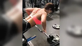 Gorgeous Korean Fitness Model At Golds Gym #7