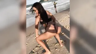 Brazilian Woman Thong Bikini Booty Dancing #6