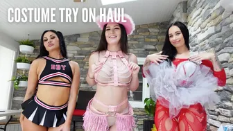 NAUGHTY COSTUME TRY ON HAUL WITH MY GIRLFRIENDS!