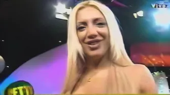 Sabrina Pettinato en "Petti en vivo" (2001)