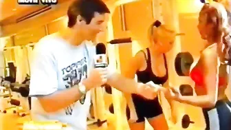 Sabrina Pettinato se cambia en el gimnasio #3