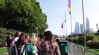 LOLLAPALOOZA 2023 CHICAGO IL : Festival looks, Exploring, Foods *my first time* #5