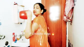 Bathing vlog ♥️♥️ Garmi me hatat kharab so much heat today #bathing #vlogginglifestyle #7