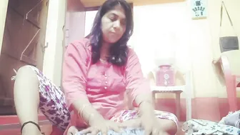 Dekhlo Main kya karne lagi ♥️ How i folding my clothes @Plifestylevlogs #4